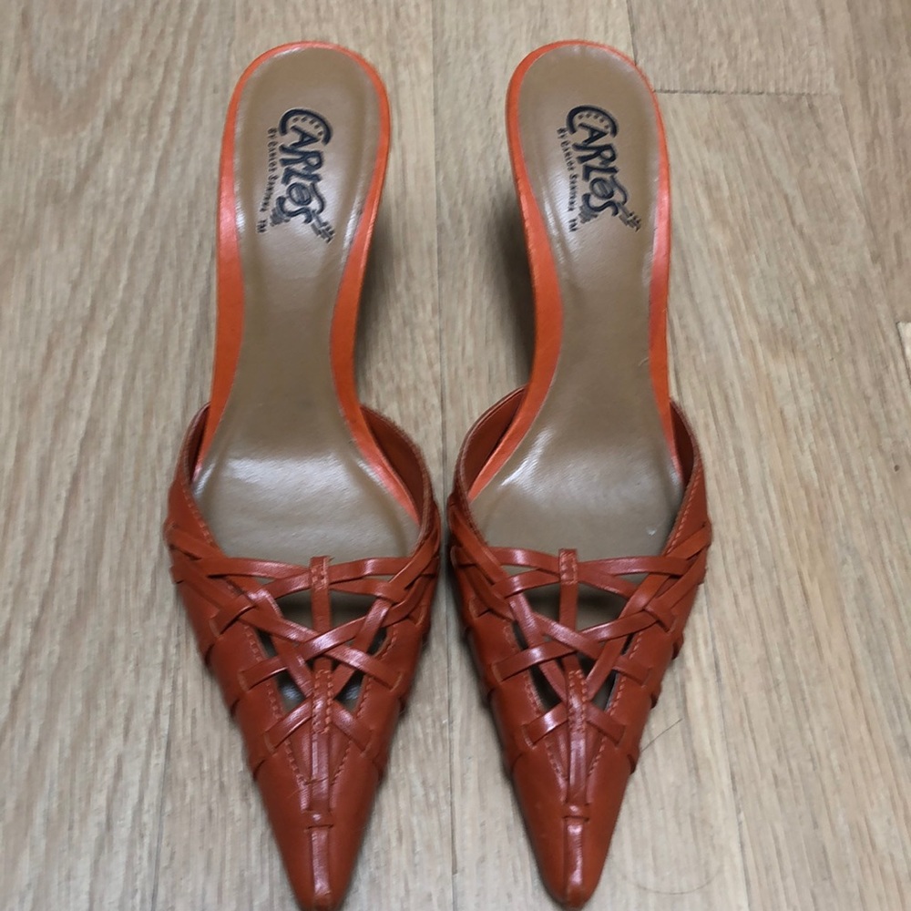 Carlos kitten heels